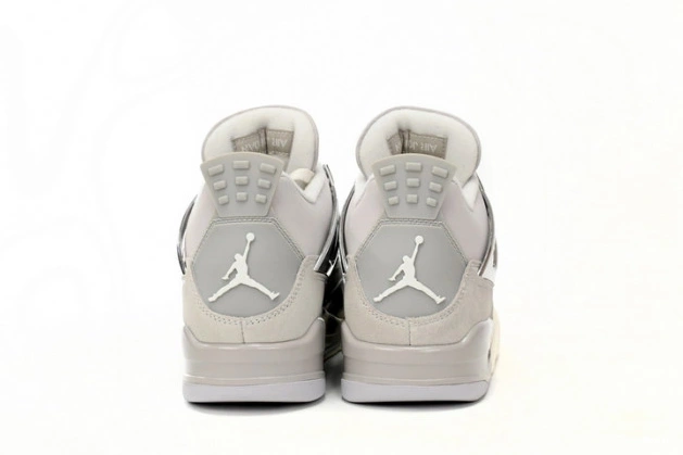 Bmlin 4 WMNS Jordan Moments Frozen Air AQ9129-001 0706